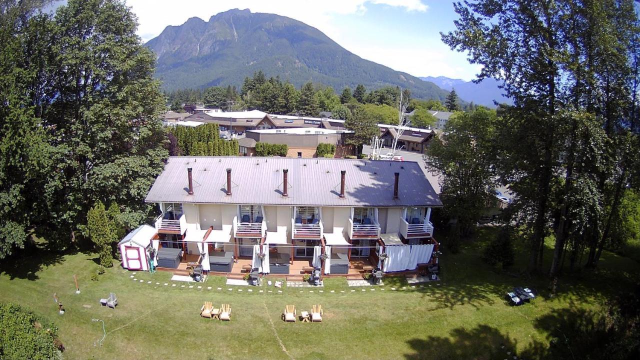 Moon River Suites #5 North Bend Exterior foto